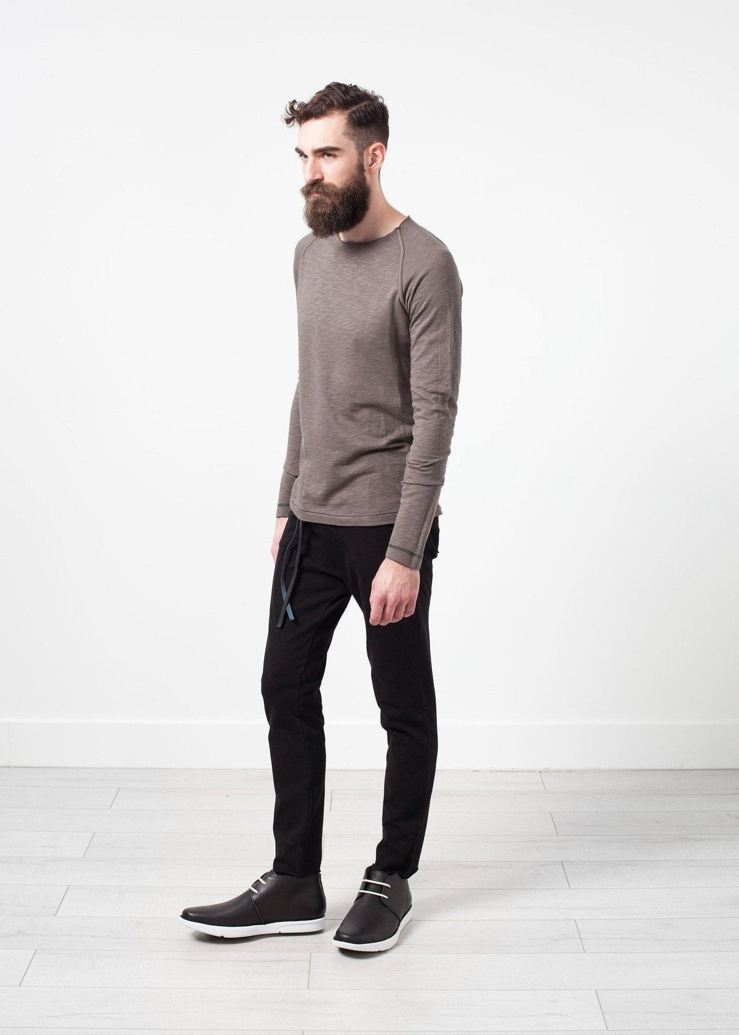 daris tee in olive men's t-shirts *** 222