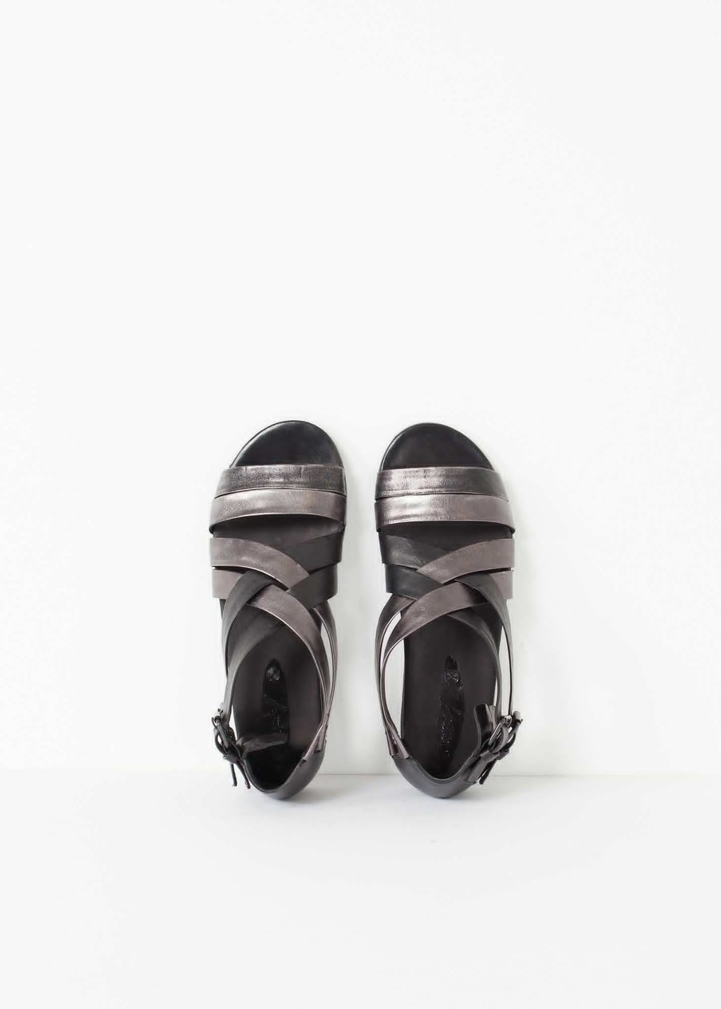 wrap sandal in black/steel women's shoes *** 222